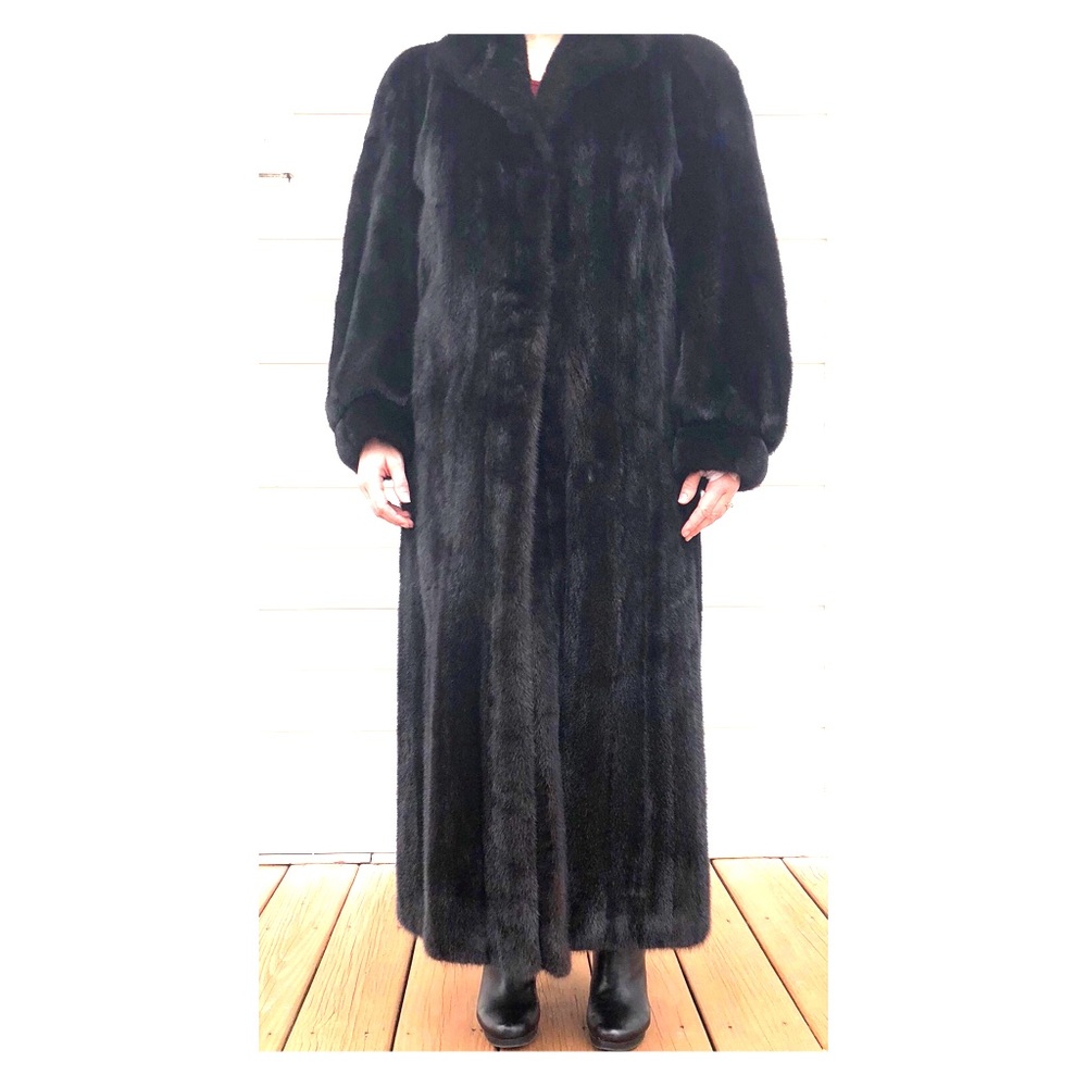 Genuine vintage mink fur coat- Blackglama